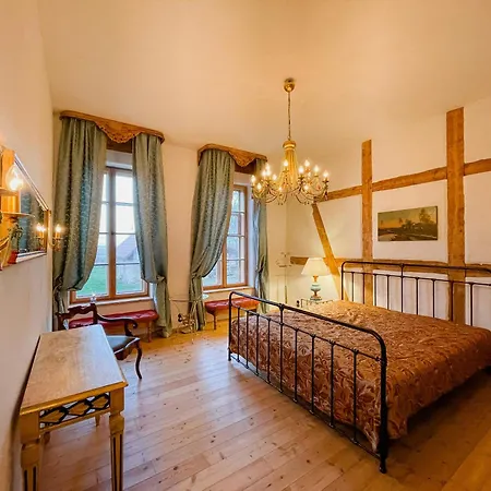 Casa vacanze Rustic Apartment, Lovingly Restored