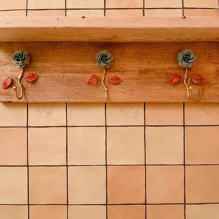 Casa vacanze Rustic Apartment, Lovingly Restored