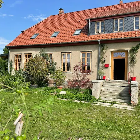Rustic Apartment, Lovingly Restored Hébergement de vacances