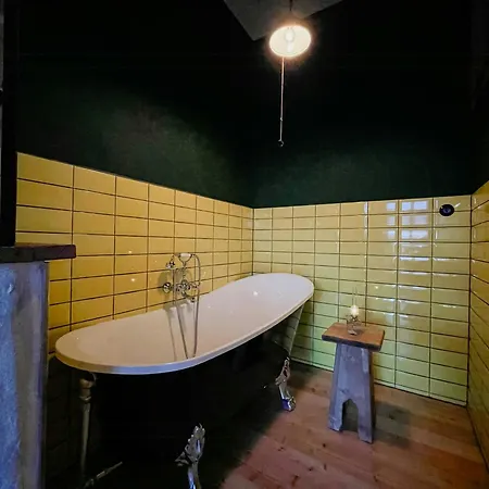 Rustic Apartment, Lovingly Restored Rambin