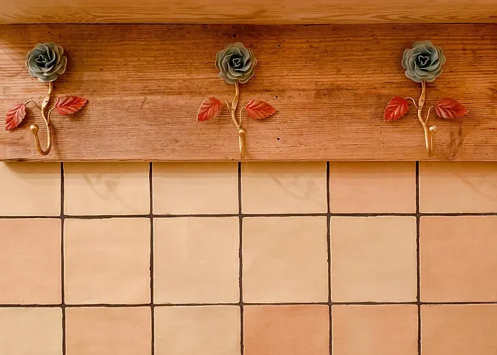 Hébergement de vacances Rustic Apartment, Lovingly Restored