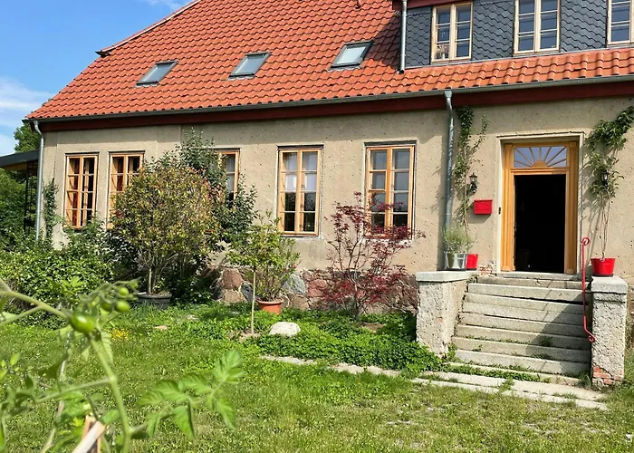 Rustic Apartment, Lovingly Restored Hébergement de vacances